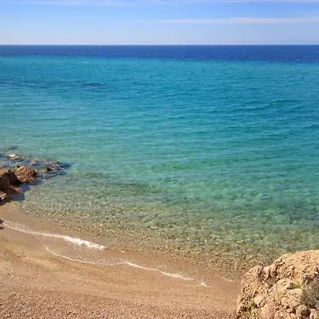 Giotas Sea View *