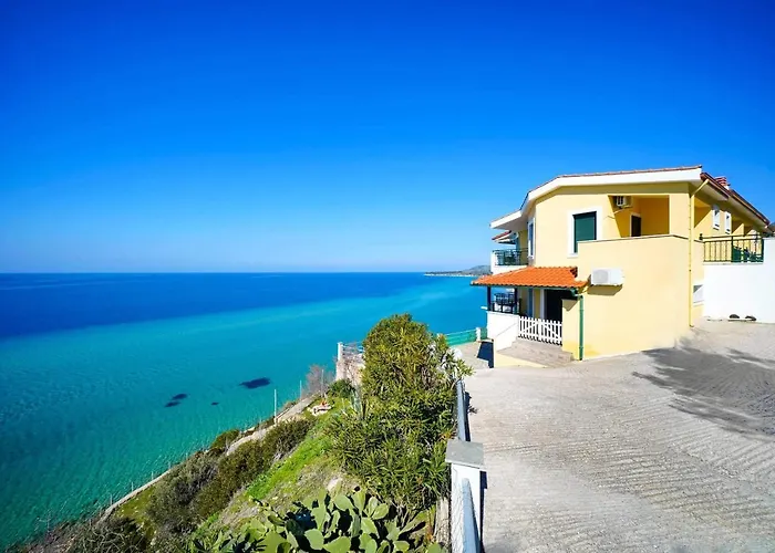 Giotas Sea View *